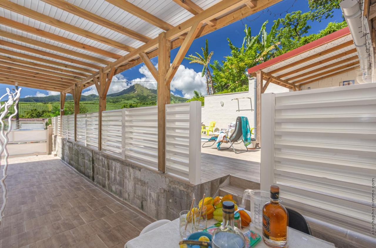 Heliconia - Appt Avec Piscine Partagee Lägenhet Saint-Pierre Exteriör bild